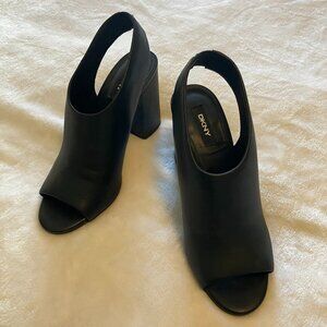 DKNY Black Open-Toe Block Heel Mules – Size 9M